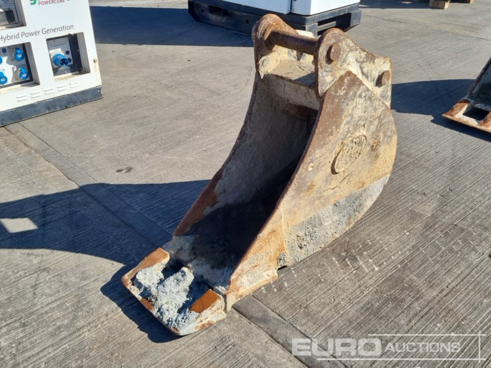 Geith 18" Digging Bucket 65mm Pin to suit 13 Ton Excavator - Kašika: slika 1 Geith 18" Digging Bucket 65mm Pin to suit 13 Ton Excavator - Kašika: slika 1