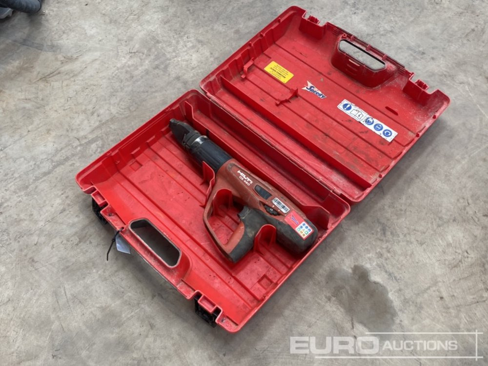 Hilti DX460 Nail Gun (Body & Case Only) - Građevinska oprema: slika 1 Hilti DX460 Nail Gun (Body & Case Only) - Građevinska oprema: slika 1
