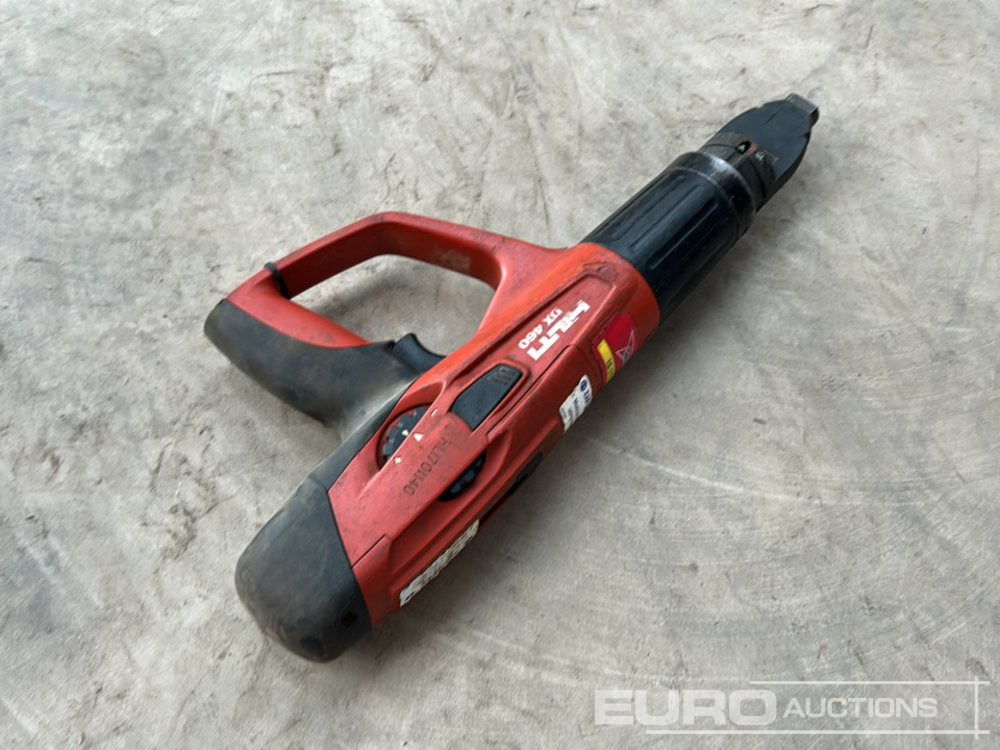 Hilti DX460 Nail Gun (Body & Case Only) - Građevinska oprema: slika 2 Hilti DX460 Nail Gun (Body & Case Only) - Građevinska oprema: slika 2