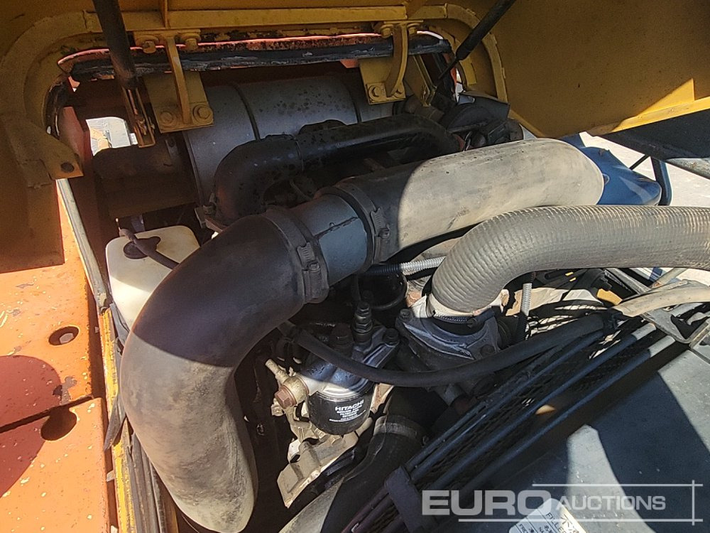 Kiper guseničar Hitachi EG40R: slika 28