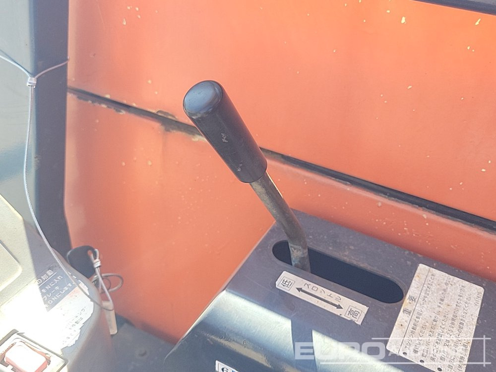 Kiper guseničar Hitachi EG40R: slika 32