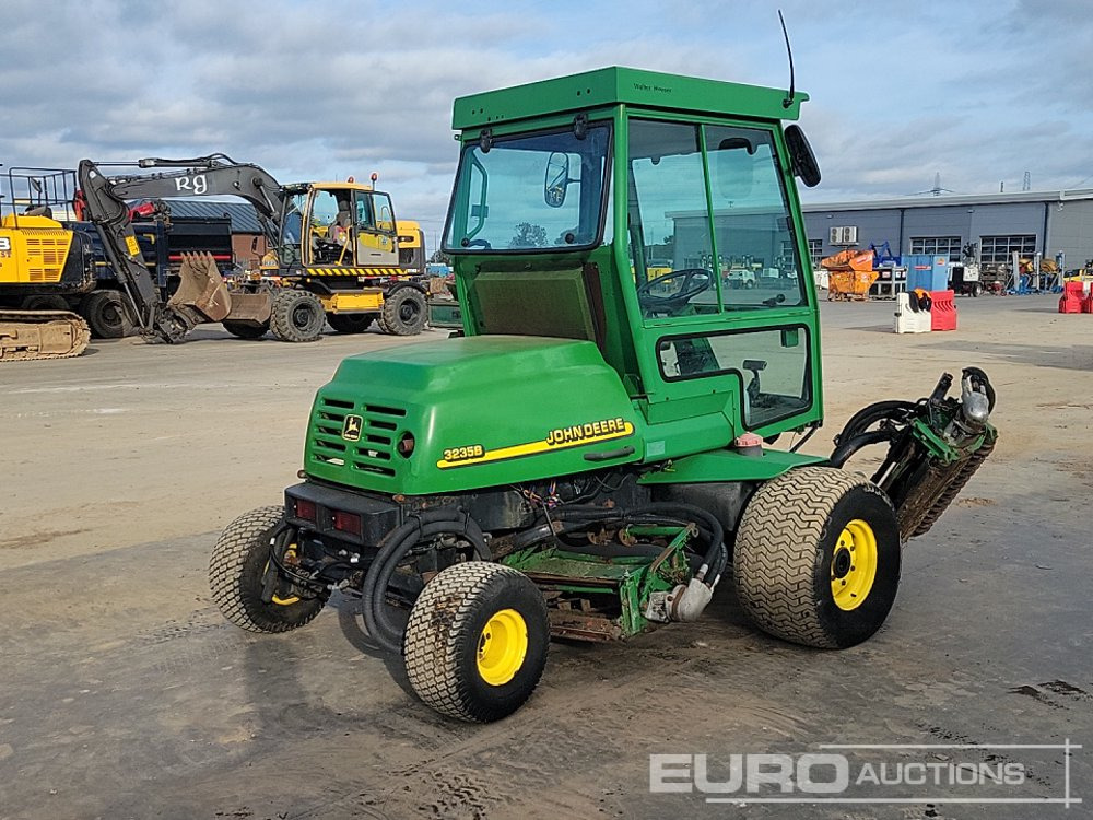 John Deere 3235B - Baštenska kosačica: slika 5 John Deere 3235B - Baštenska kosačica: slika 5