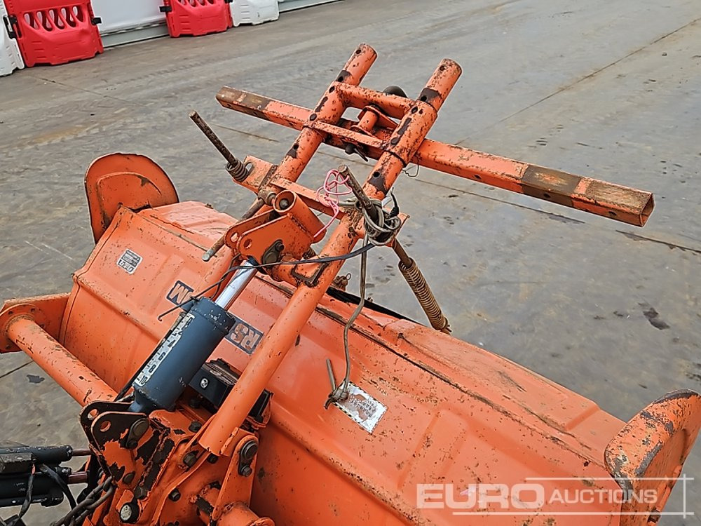 Mali traktor Kubota B1402-M: slika 13