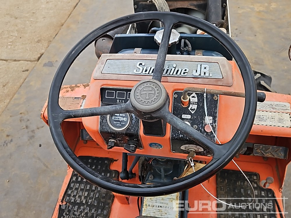 Mali traktor Kubota B1402-M: slika 34