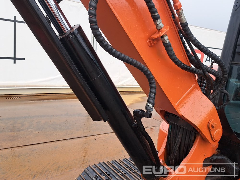 Mini bager Kubota U55-4: slika 25 Mini bager Kubota U55-4: slika 25