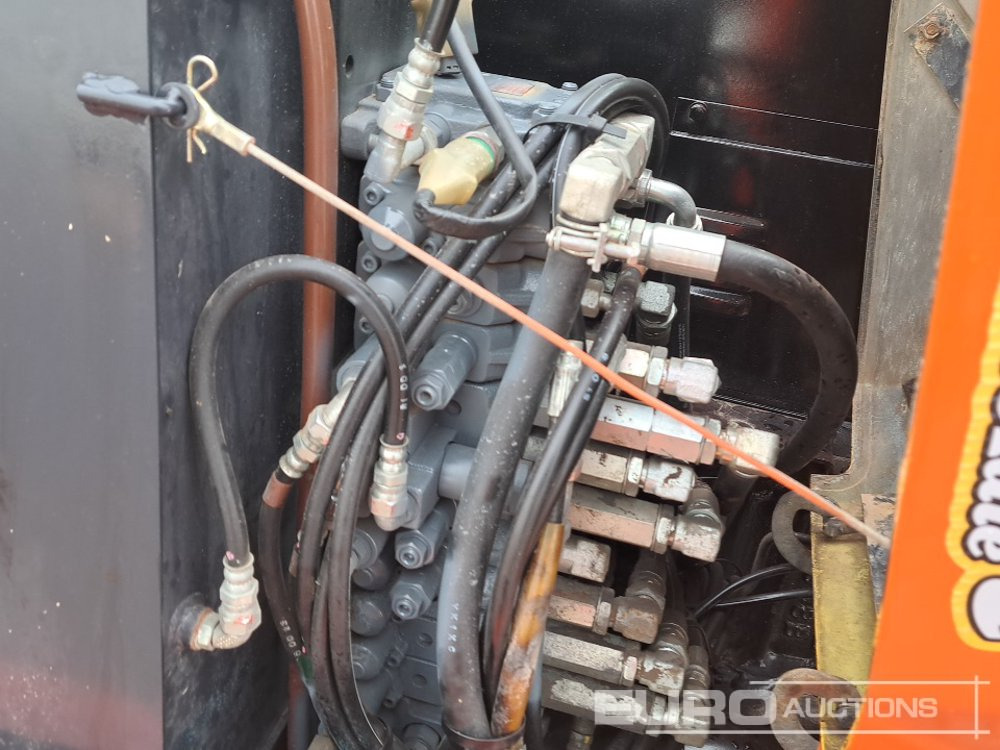 Mini bager Kubota U55-4: slika 40 Mini bager Kubota U55-4: slika 40