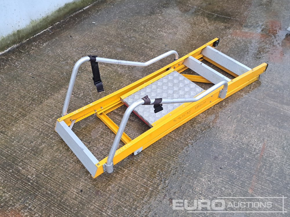 Lyte 3 Thread Podium Stepladder - Гаражна опрема: slika 2 Lyte 3 Thread Podium Stepladder - Гаражна опрема: slika 2