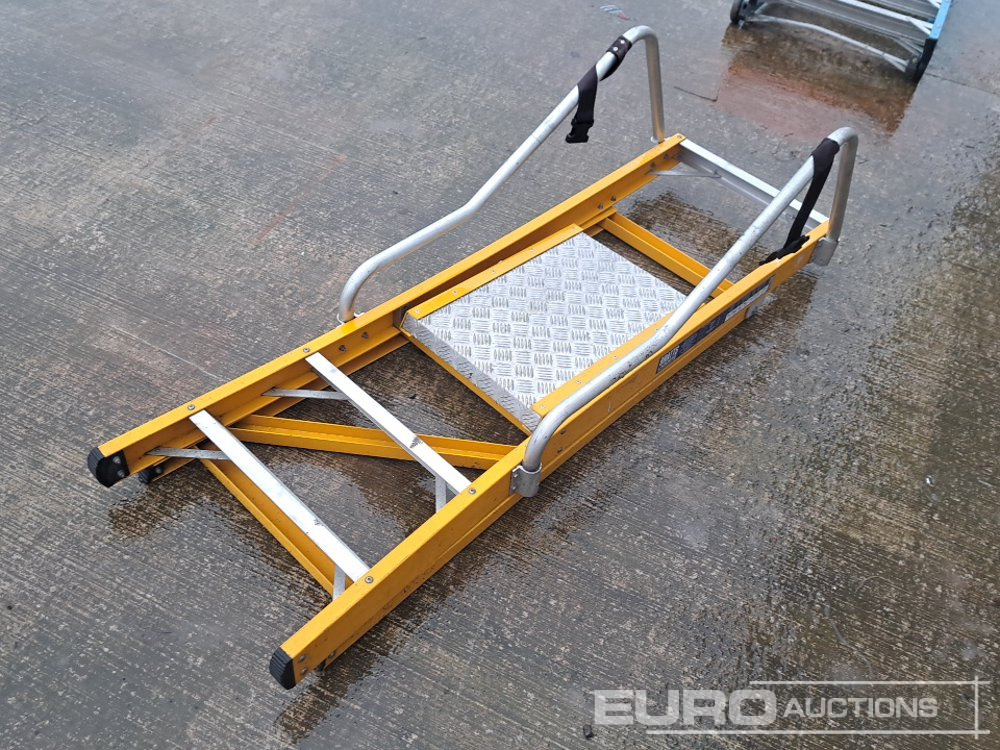 Lyte 3 Thread Podium Stepladder - Гаражна опрема: slika 4 Lyte 3 Thread Podium Stepladder - Гаражна опрема: slika 4