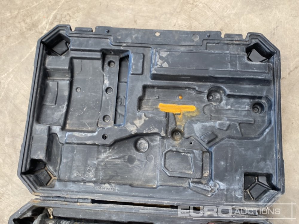 Milwaukee M18 18 Volt Recip Saw (Body & Case Only) - Građevinska oprema: slika 4 Milwaukee M18 18 Volt Recip Saw (Body & Case Only) - Građevinska oprema: slika 4