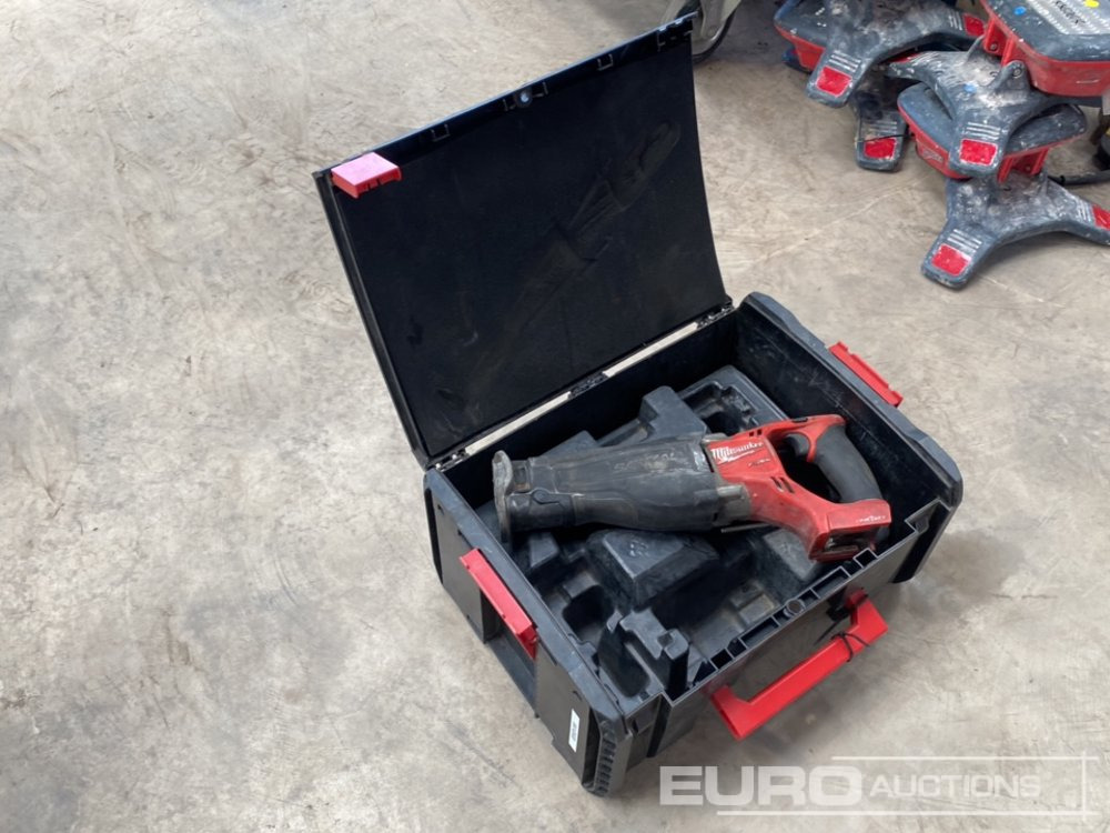 Milwaukee M18 ONESX 18 Volt Recip Saw (Body & Case Only) - Građevinska oprema: slika 3 Milwaukee M18 ONESX 18 Volt Recip Saw (Body & Case Only) - Građevinska oprema: slika 3