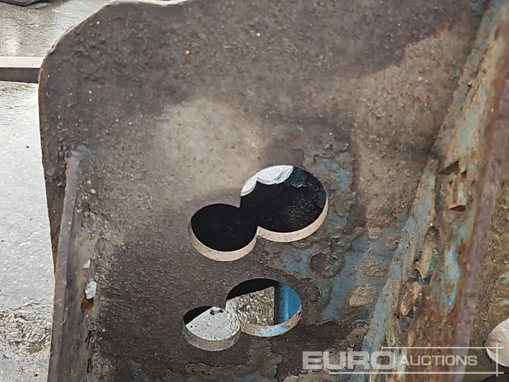 Oprema za rukovanje materijalima Conquip Pallet Forks 65mm Pin to suit 13 Ton Excavator: slika 19