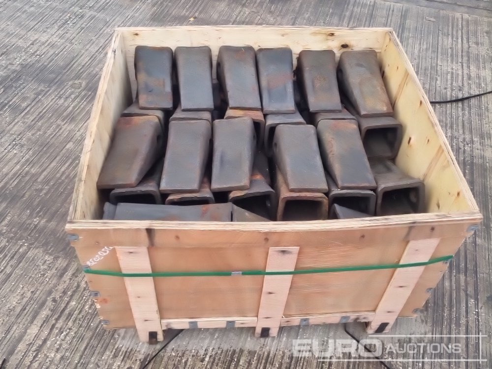 Pallet of Bucket Teeth - Kašika: slika 4 Pallet of Bucket Teeth - Kašika: slika 4