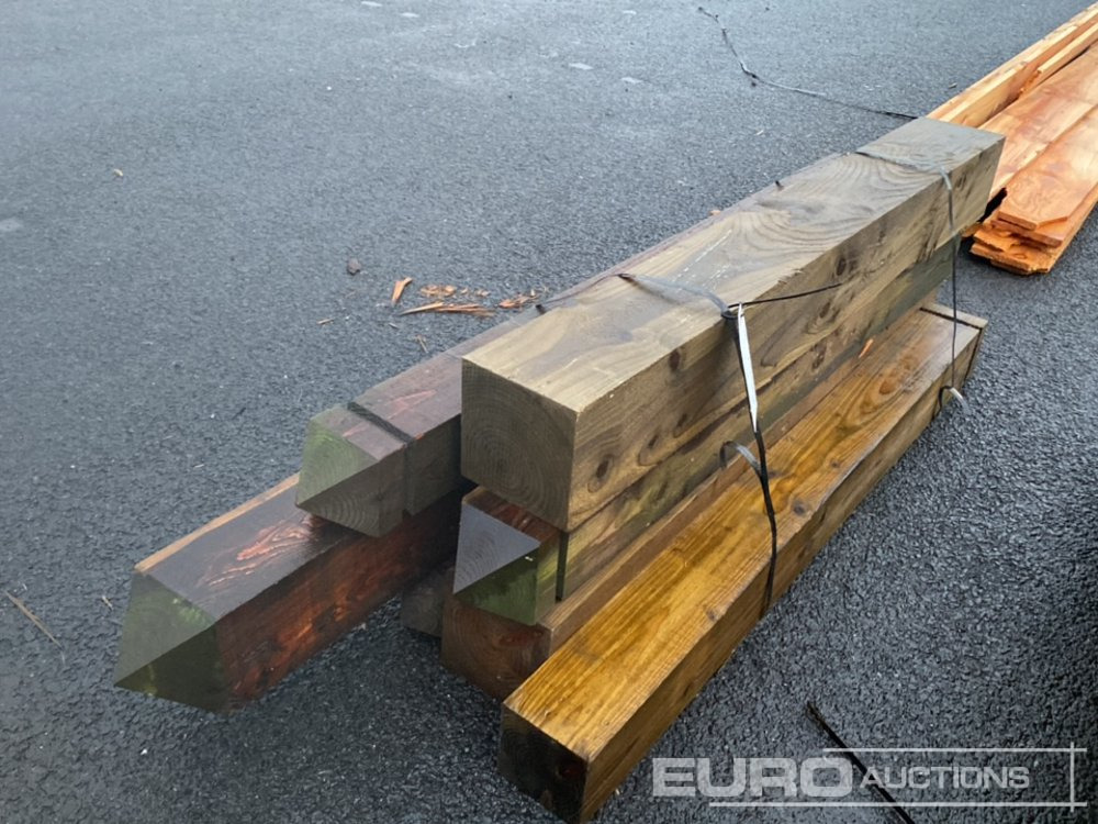 Bundle of Timber Square Posts (1 of) - Poljoprivredna mašina: slika 4 Bundle of Timber Square Posts (1 of) - Poljoprivredna mašina: slika 4