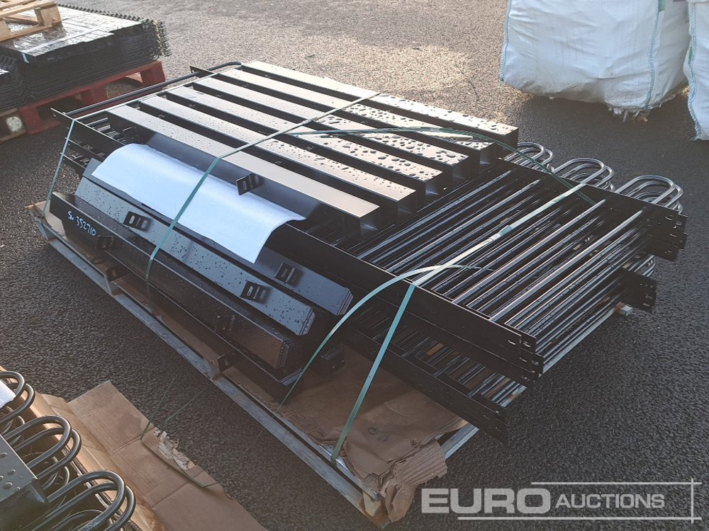 Unused 20m Bow / Round Top Powder Coated Steel Fencing, 10x2m Panels, 11 Posts - Poljoprivredna mašina: slika 2 Unused 20m Bow / Round Top Powder Coated Steel Fencing, 10x2m Panels, 11 Posts - Poljoprivredna mašina: slika 2