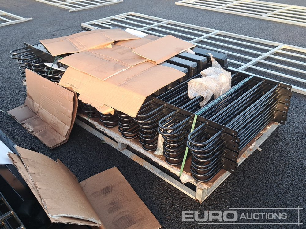 Unused 20m Bow / Round Top Powder Coated Steel Fencing, 10x2m Panels, 11 Posts - Poljoprivredna mašina: slika 4 Unused 20m Bow / Round Top Powder Coated Steel Fencing, 10x2m Panels, 11 Posts - Poljoprivredna mašina: slika 4