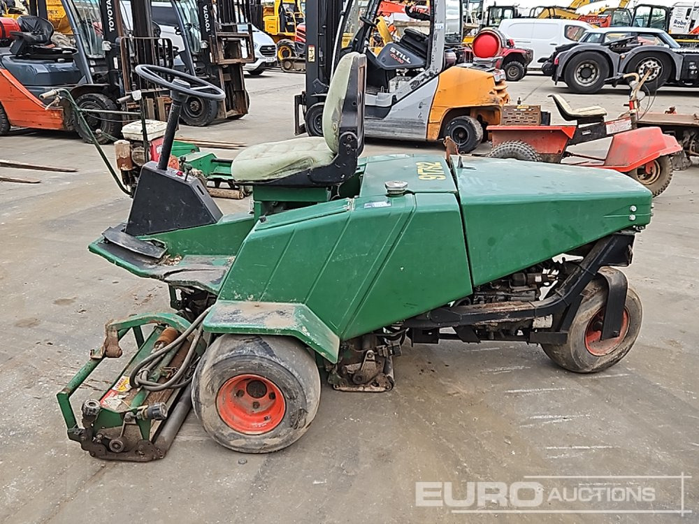 Ransomes 3 Gang Petrol Ride on Lawnmower (Non Runner) - Baštenska kosačica: slika 2 Ransomes 3 Gang Petrol Ride on Lawnmower (Non Runner) - Baštenska kosačica: slika 2
