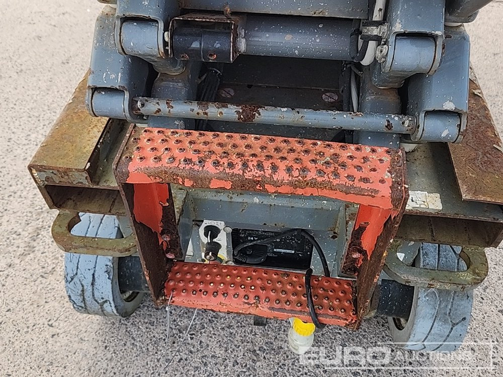 Vazdušna platforma SkyJack SJ3219: slika 12