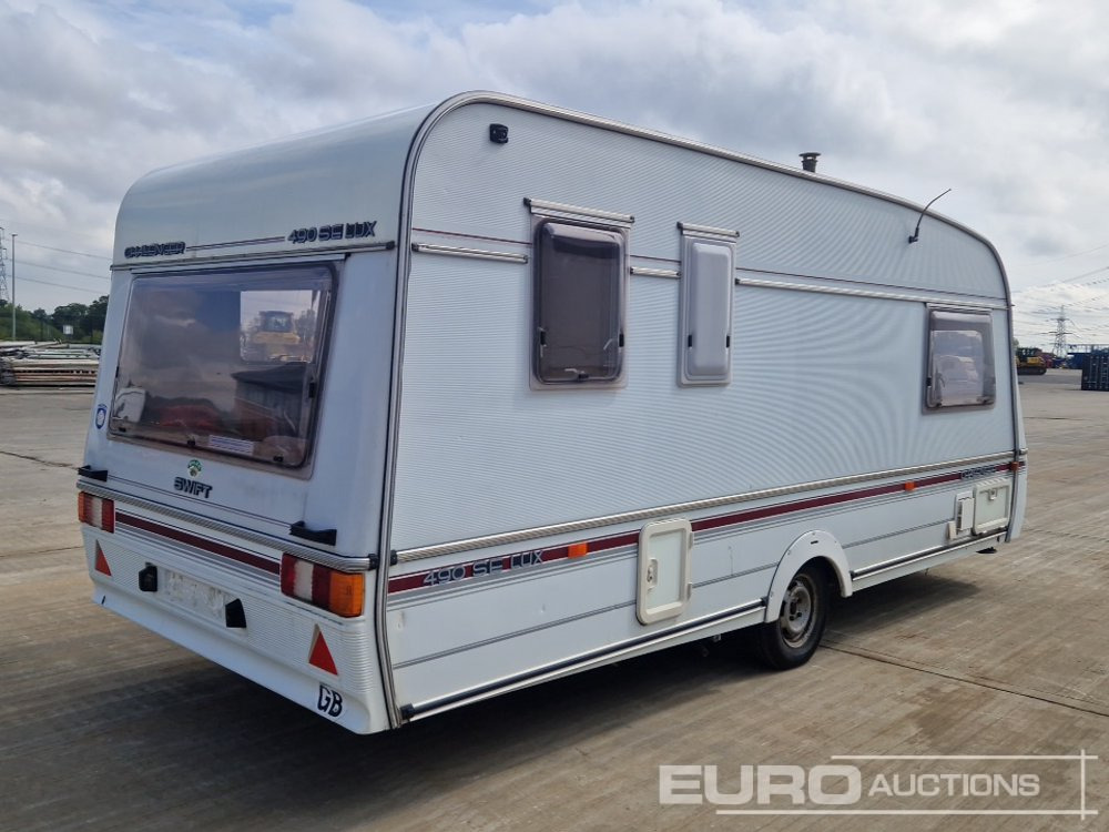 Swift Challenger 490 SE Lux - Kamp prikolica: slika 5 Swift Challenger 490 SE Lux - Kamp prikolica: slika 5