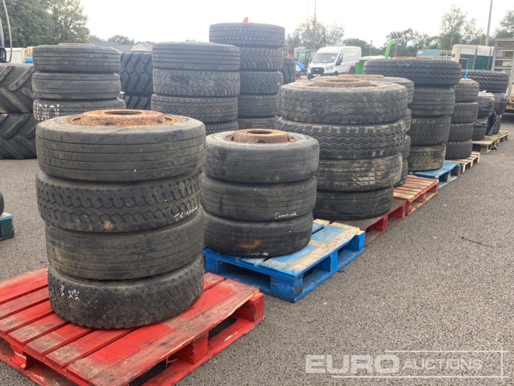Tyre & Rim to suit Lorry/Trailer (23 of) - Guma: slika 3 Tyre & Rim to suit Lorry/Trailer (23 of) - Guma: slika 3