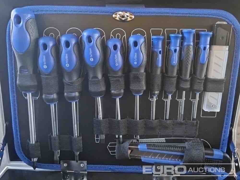 Unused 110Pc Tool Set (2 of) - Гаражна опрема: slika 3 Unused 110Pc Tool Set (2 of) - Гаражна опрема: slika 3