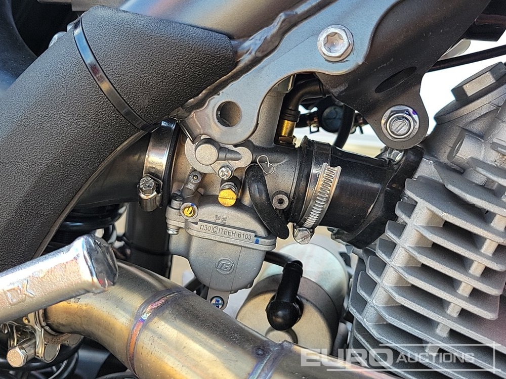 Motocikl Unused 2025 Apollo Storm 300cc Motorcross Bike, 21" Front, 18" Rear Tyres, Electric Start, Air Cooled, Hydraulic Suspension, Disc Brakes, Lighting Kit (UNASSEMBLED): slika 20 Motocikl Unused 2025 Apollo Storm 300cc Motorcross Bike, 21" Front, 18" Rear Tyres, Electric Start, Air Cooled, Hydraulic Suspension, Disc Brakes, Lighting Kit (UNASSEMBLED): slika 20