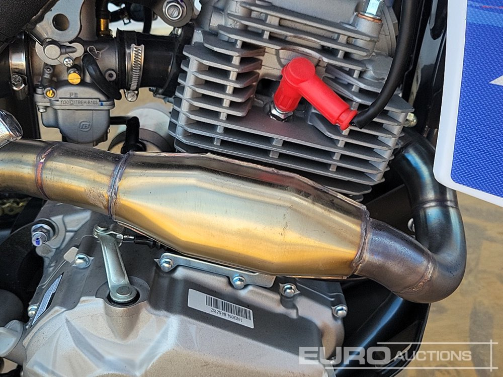 Motocikl Unused 2025 Apollo Storm 300cc Motorcross Bike, 21" Front, 18" Rear Tyres, Electric Start, Air Cooled, Hydraulic Suspension, Disc Brakes, Lighting Kit (UNASSEMBLED): slika 18 Motocikl Unused 2025 Apollo Storm 300cc Motorcross Bike, 21" Front, 18" Rear Tyres, Electric Start, Air Cooled, Hydraulic Suspension, Disc Brakes, Lighting Kit (UNASSEMBLED): slika 18