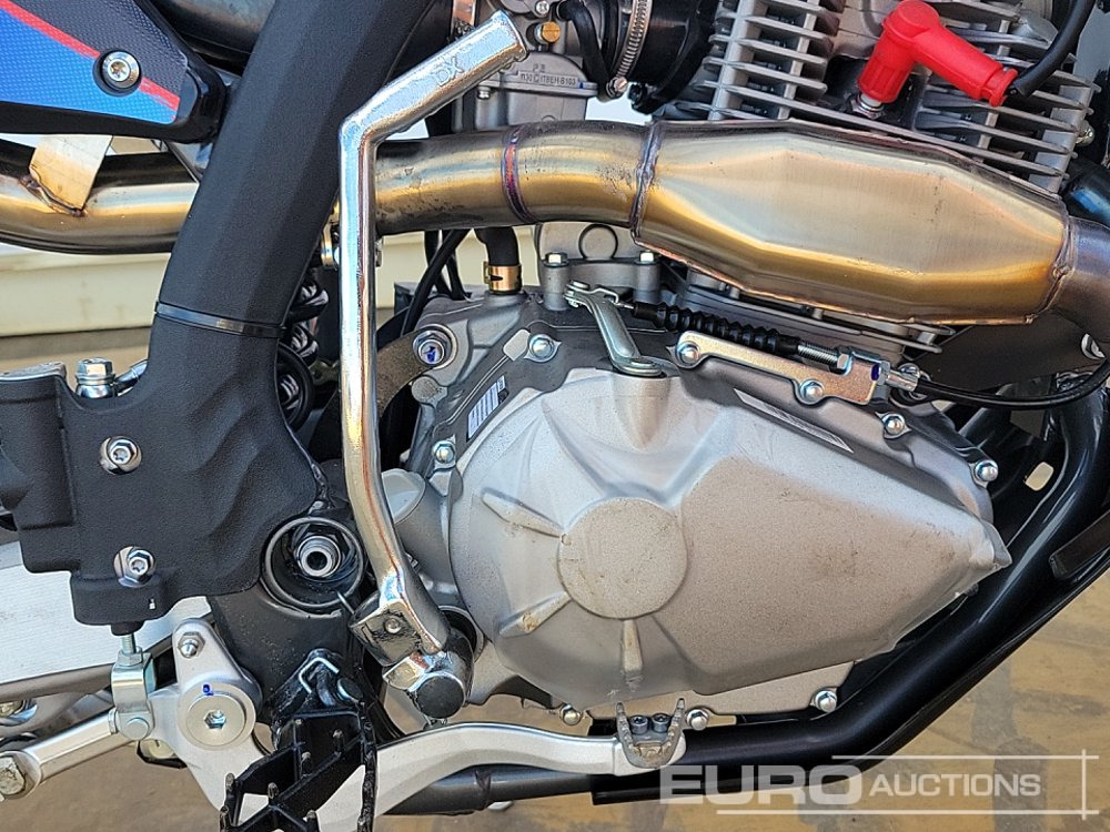 Motocikl Unused 2025 Apollo Storm 300cc Motorcross Bike, 21" Front, 18" Rear Tyres, Electric Start, Air Cooled, Hydraulic Suspension, Disc Brakes, Lighting Kit (UNASSEMBLED): slika 19 Motocikl Unused 2025 Apollo Storm 300cc Motorcross Bike, 21" Front, 18" Rear Tyres, Electric Start, Air Cooled, Hydraulic Suspension, Disc Brakes, Lighting Kit (UNASSEMBLED): slika 19