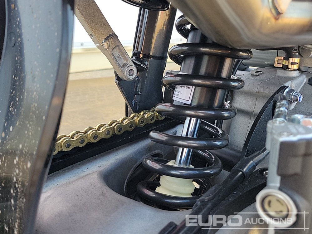 Motocikl Unused 2025 Apollo Storm 300cc Motorcross Bike, 21" Front, 18" Rear Tyres, Electric Start, Air Cooled, Hydraulic Suspension, Disc Brakes, Lighting Kit (UNASSEMBLED): slika 21 Motocikl Unused 2025 Apollo Storm 300cc Motorcross Bike, 21" Front, 18" Rear Tyres, Electric Start, Air Cooled, Hydraulic Suspension, Disc Brakes, Lighting Kit (UNASSEMBLED): slika 21