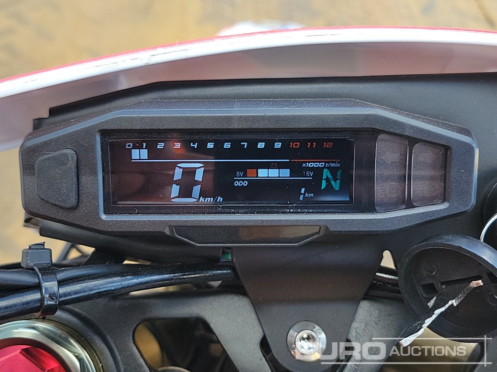 Motocikl Unused 2025 Apollo Storm 300cc Motorcross Bike, 21" Front, 18" Rear Tyres, Electric Start, Air Cooled, Hydraulic Suspension, Disc Brakes, Lighting Kit (UNASSEMBLED): slika 36 Motocikl Unused 2025 Apollo Storm 300cc Motorcross Bike, 21" Front, 18" Rear Tyres, Electric Start, Air Cooled, Hydraulic Suspension, Disc Brakes, Lighting Kit (UNASSEMBLED): slika 36