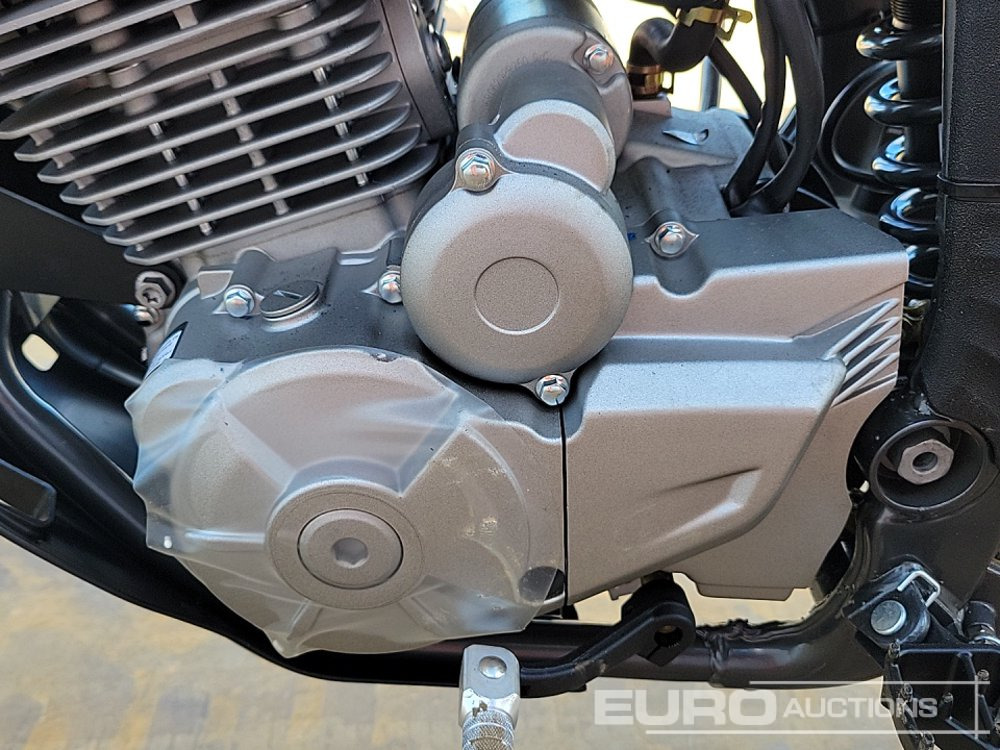 Motocikl Unused 2025 Apollo Storm 300cc Motorcross Bike, 21" Front, 18" Rear Tyres, Electric Start, Air Cooled, Hydraulic Suspension, Disc Brakes, Lighting Kit (UNASSEMBLED): slika 26 Motocikl Unused 2025 Apollo Storm 300cc Motorcross Bike, 21" Front, 18" Rear Tyres, Electric Start, Air Cooled, Hydraulic Suspension, Disc Brakes, Lighting Kit (UNASSEMBLED): slika 26