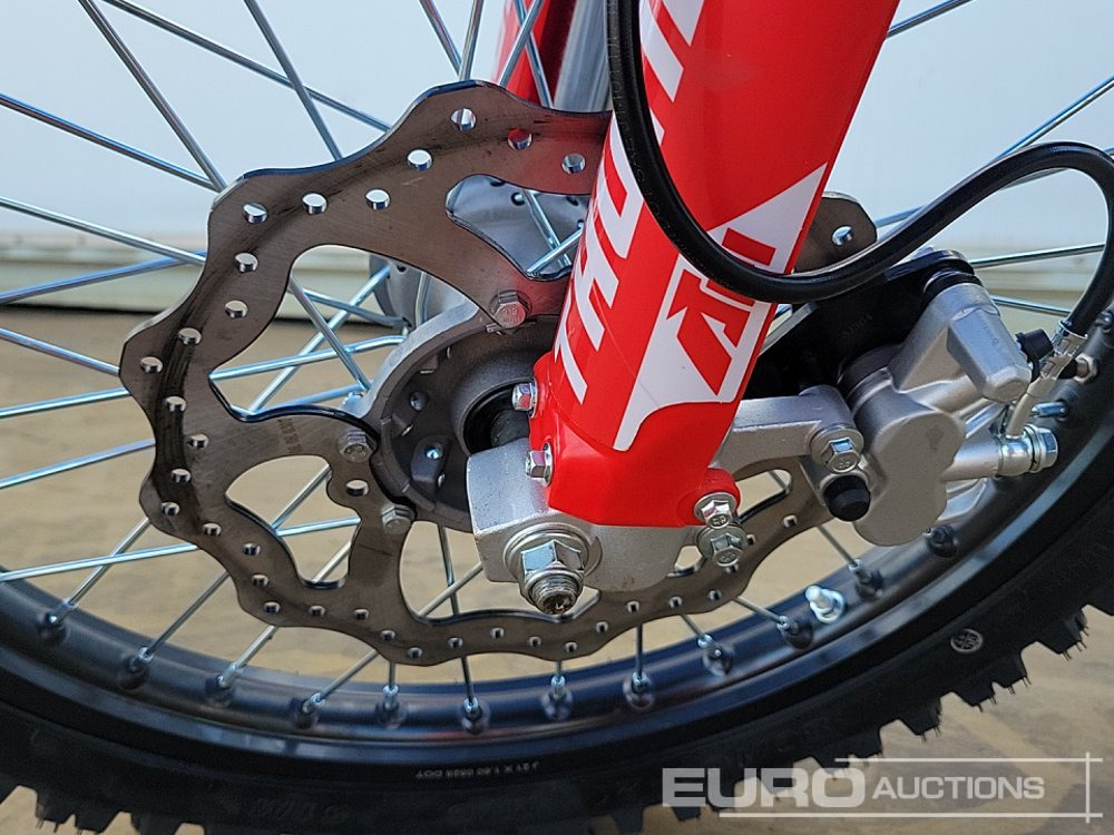 Motocikl Unused 2025 Apollo Thunder 250cc Motorcross Bike, 21" Front, 18" Rear Tyres, Electric Start, Air Cooled, Hydraulic Suspension, Disc Brakes, Lighting Kit (UNASSEMBLED): slika 21