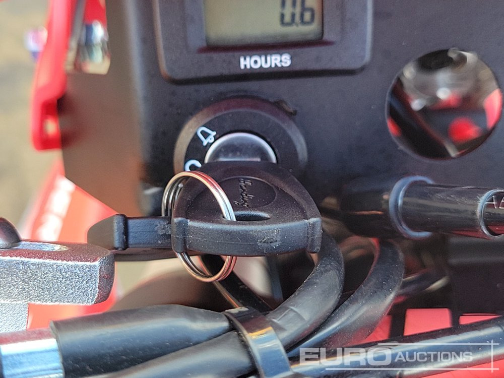 Motocikl Unused 2025 Apollo Thunder 250cc Motorcross Bike, 21" Front, 18" Rear Tyres, Electric Start, Air Cooled, Hydraulic Suspension, Disc Brakes, Lighting Kit (UNASSEMBLED): slika 27