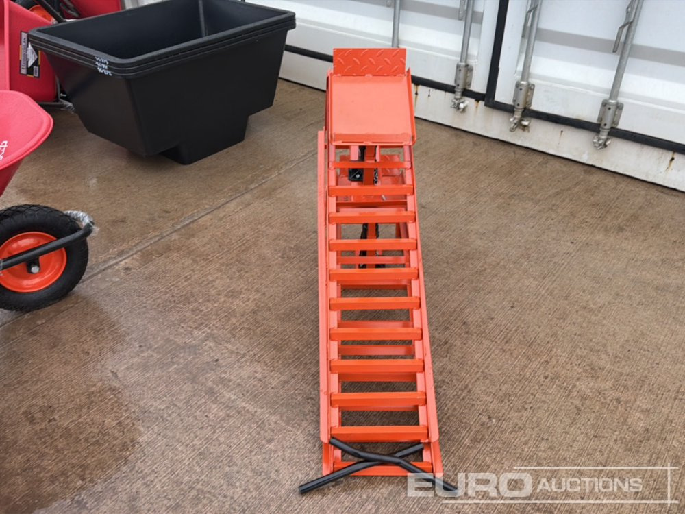 Unused 5 Ton Hydraulic Car Ramps - Гаражна опрема: slika 4 Unused 5 Ton Hydraulic Car Ramps - Гаражна опрема: slika 4