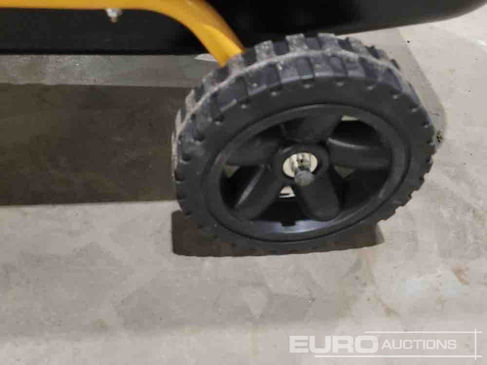 Unused 60Kw Oil Fired Space Heater - Гаражна опрема: slika 4 Unused 60Kw Oil Fired Space Heater - Гаражна опрема: slika 4