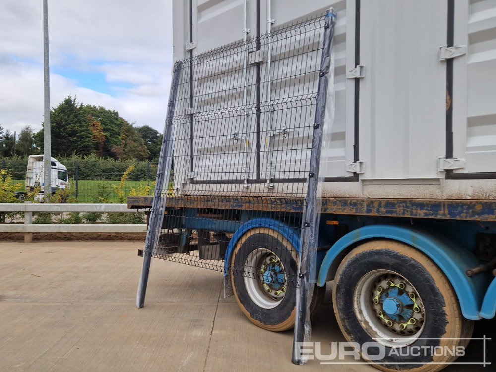 Građevinska oprema Unused Galvanised & Powder Coated Heavy Duty (5mm) Wire Mesh Fencing, 25 x H2.4m x W2.2m Panels, 26 x 60mm x 60mm x3m Posts, with Fittings (Black): slika 21