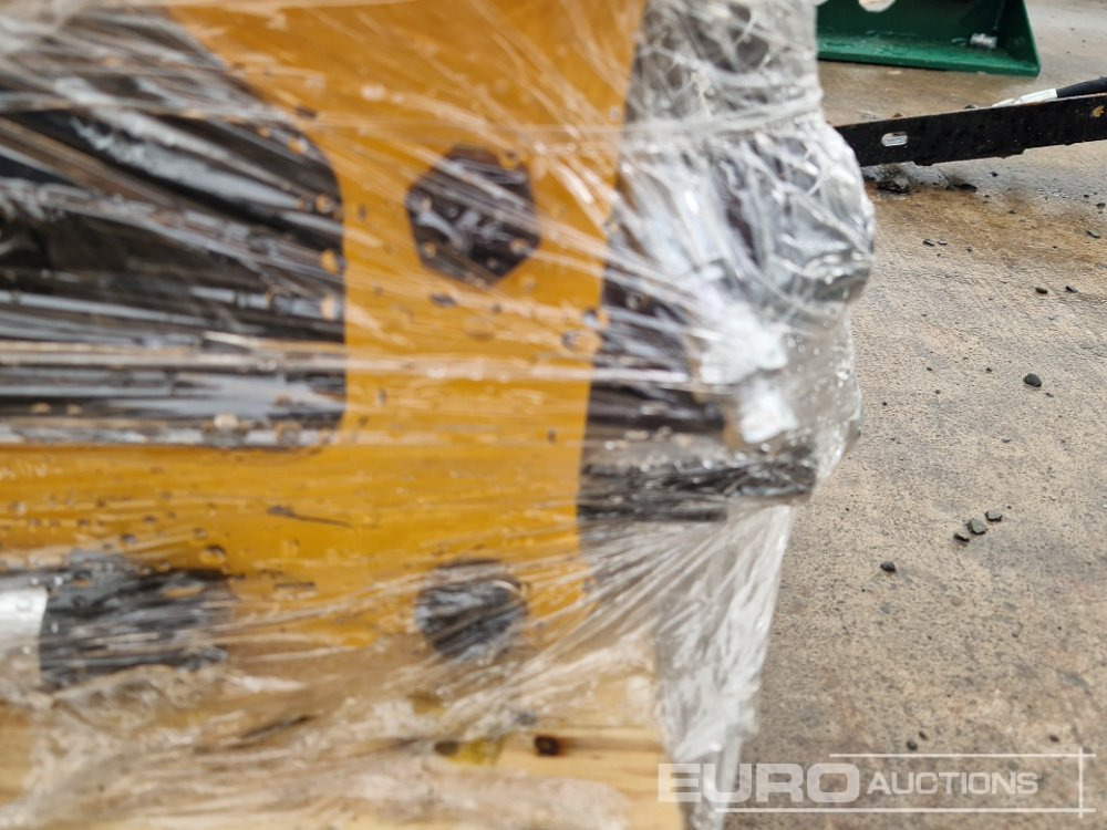 Unused Hydraulic Breaker to suit Mini Excavator - Hidraulični čekić: slika 5 Unused Hydraulic Breaker to suit Mini Excavator - Hidraulični čekić: slika 5