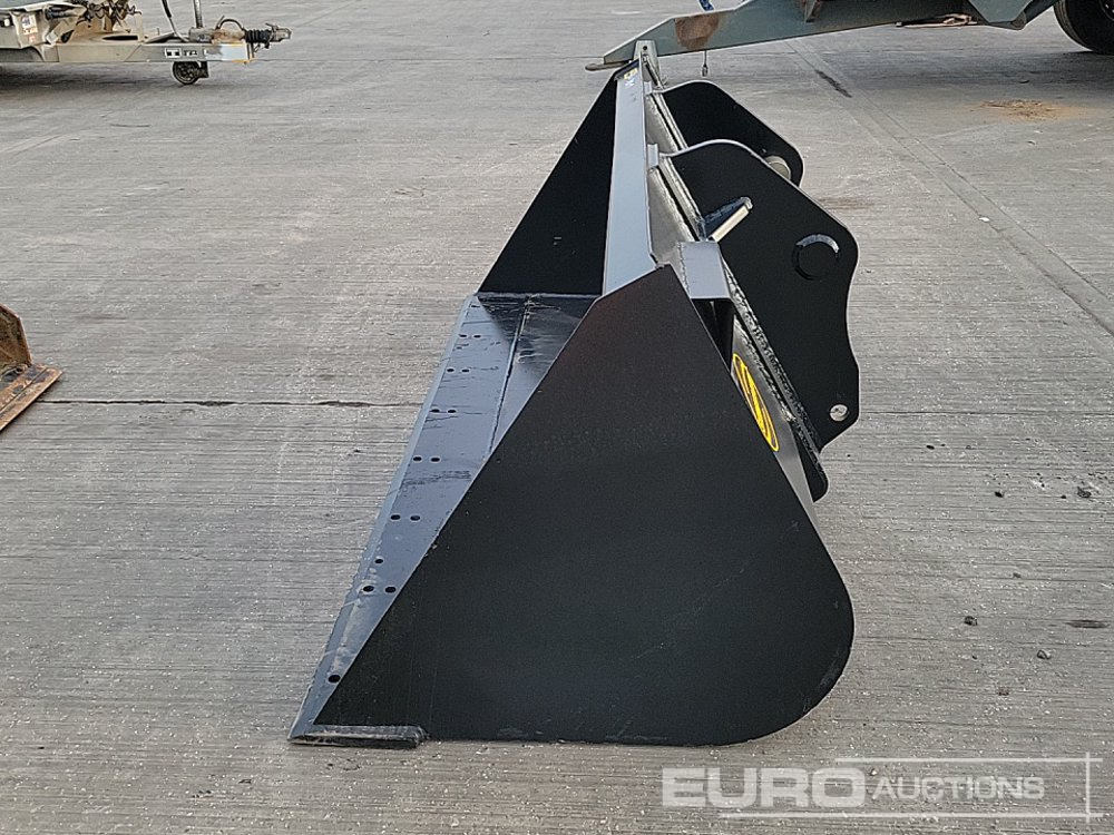 Unused Strickland 90" Loading Bucket to suit Manitou Telehandler - Kašika: slika 2 Unused Strickland 90" Loading Bucket to suit Manitou Telehandler - Kašika: slika 2