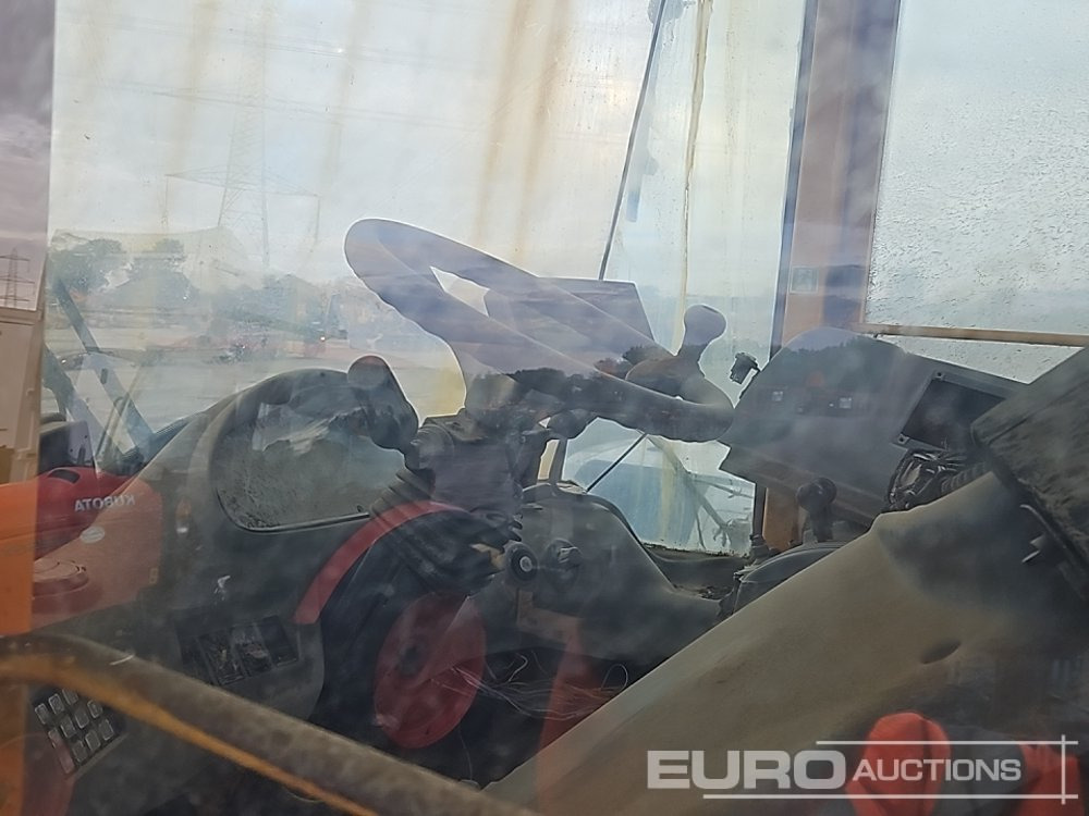Utovarivač točkaš Volvo L150E: slika 44