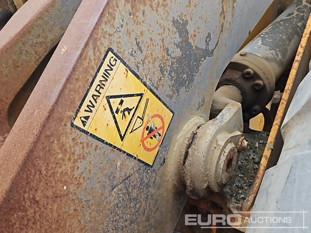 Utovarivač točkaš Volvo L150E: slika 43
