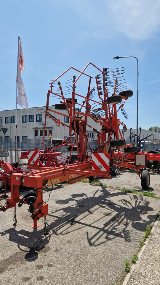 Ranghinatore usato Kuhn GA 7301 - Prevrtač/ Grabuljač: slika 2 Ranghinatore usato Kuhn GA 7301 - Prevrtač/ Grabuljač: slika 2