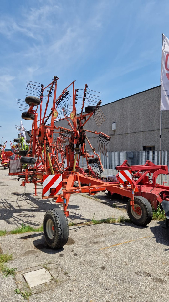 Ranghinatore usato Kuhn GA 7301 - Prevrtač/ Grabuljač: slika 3 Ranghinatore usato Kuhn GA 7301 - Prevrtač/ Grabuljač: slika 3