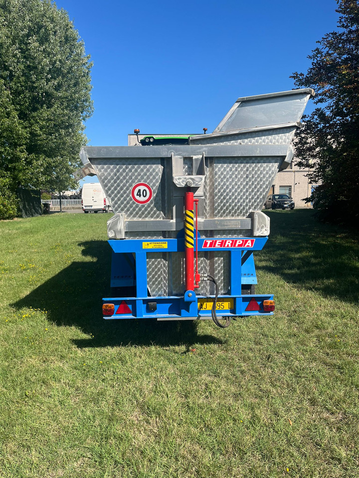 Rimorchio vendiemma Terpa RTL70 - Prikolica za poljoprivredu: slika 3 Rimorchio vendiemma Terpa RTL70 - Prikolica za poljoprivredu: slika 3