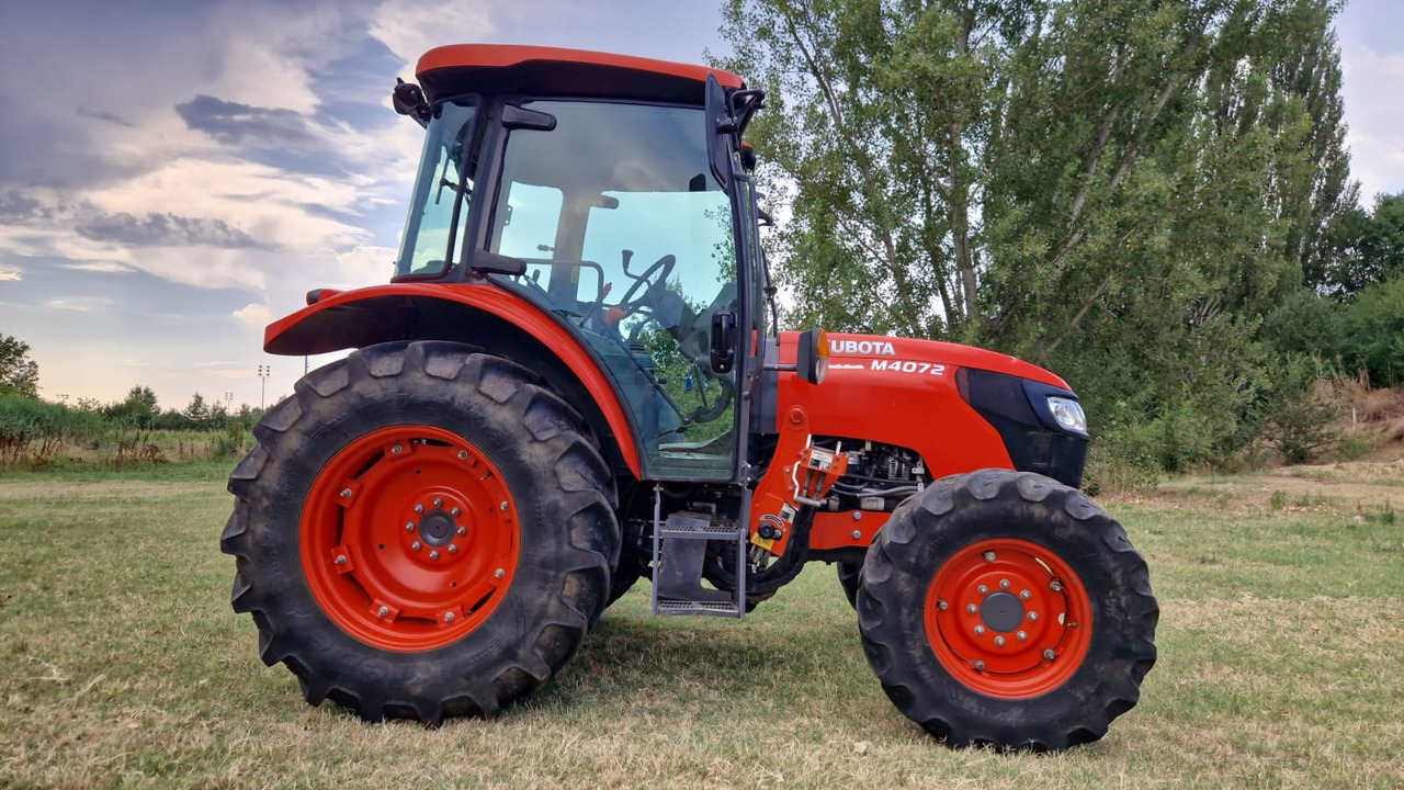 Trattore usato Kubota M4072 - Traktor: slika 2 Trattore usato Kubota M4072 - Traktor: slika 2