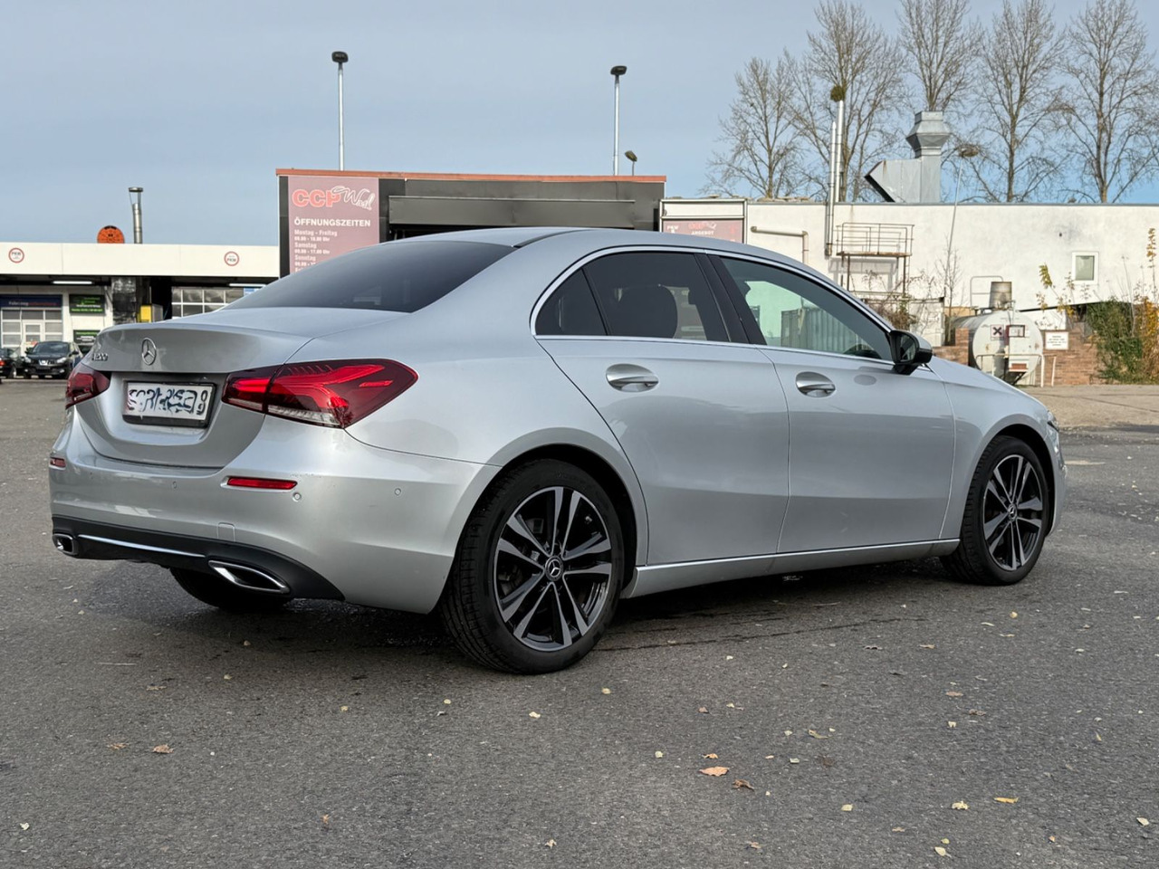 Mercedes-Benz A 200 Lim./LED/KAMERA/NAVI/SITZHZG. - Limuzina: slika 3 Mercedes-Benz A 200 Lim./LED/KAMERA/NAVI/SITZHZG. - Limuzina: slika 3