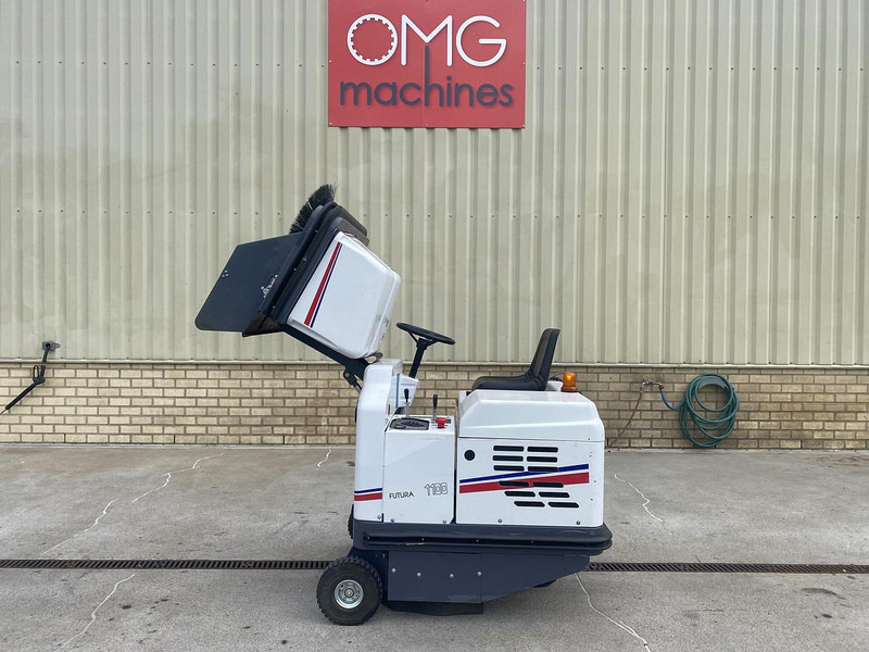 Dulevo 1100 EH, Veegmachine, Hoogkieper - Autočistilica: slika 2 Dulevo 1100 EH, Veegmachine, Hoogkieper - Autočistilica: slika 2