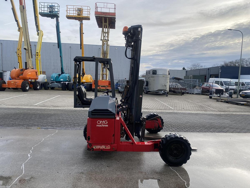 Moffett M4 25.3 / Kooiaap - Prenosni viljuškar: slika 4 Moffett M4 25.3 / Kooiaap - Prenosni viljuškar: slika 4