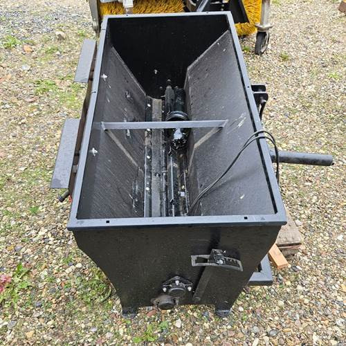 ABC Unknown - Rasipač peska/ Soli: slika 2 ABC Unknown - Rasipač peska/ Soli: slika 2