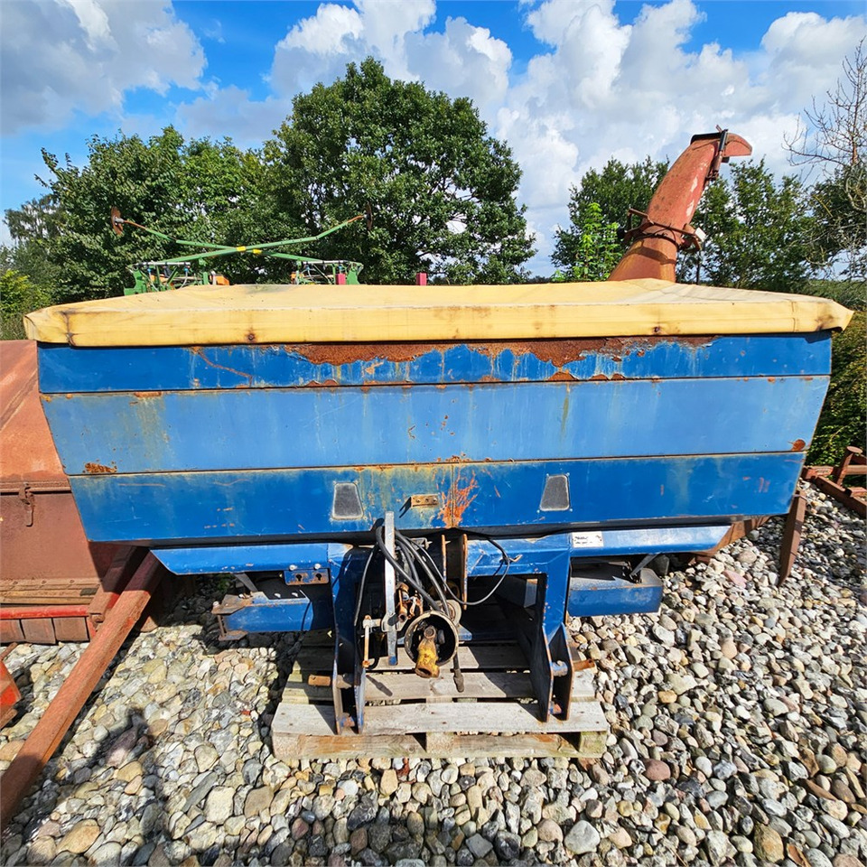 Bogballe E 1500 - Oprema za đubrenje: slika 2 Bogballe E 1500 - Oprema za đubrenje: slika 2