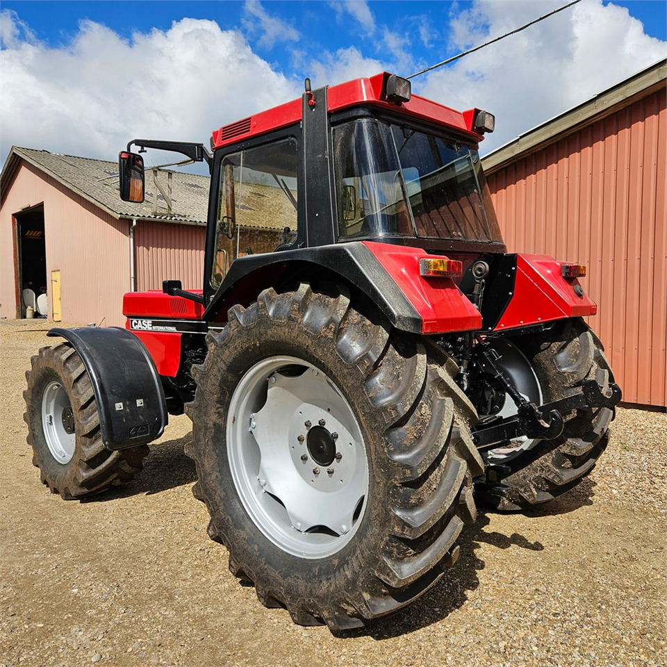 CASE IH 1056 XL - Traktor: slika 4 CASE IH 1056 XL - Traktor: slika 4