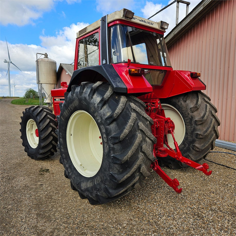 CASE IH 1255 XL - Traktor: slika 4 CASE IH 1255 XL - Traktor: slika 4